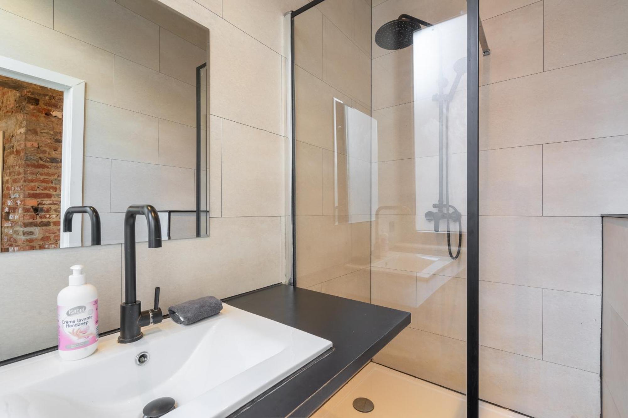 The Industrial Apartments Amberes Exterior foto